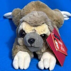 NEW ~ NWT FAO SCHWARZ SLOTH PLUSH ADOPT A PET ~ BEAUTIFUL STUFFED ANIMAL TOY